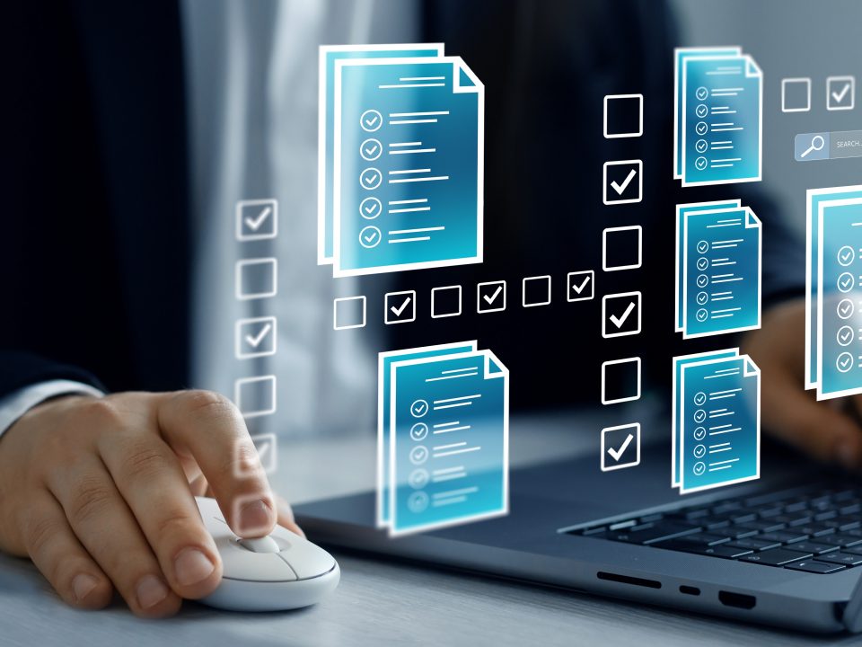 business,person,check,virtual,electronic,documents,and,checklist,approve.,business